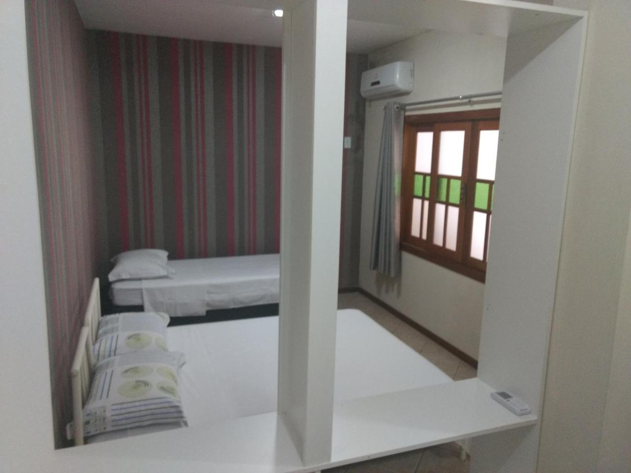 Pousada Casa Verde - Quartos Individuais - Smart Tv 32 - E Banheiro Privativo Apartment Itajai Exterior photo